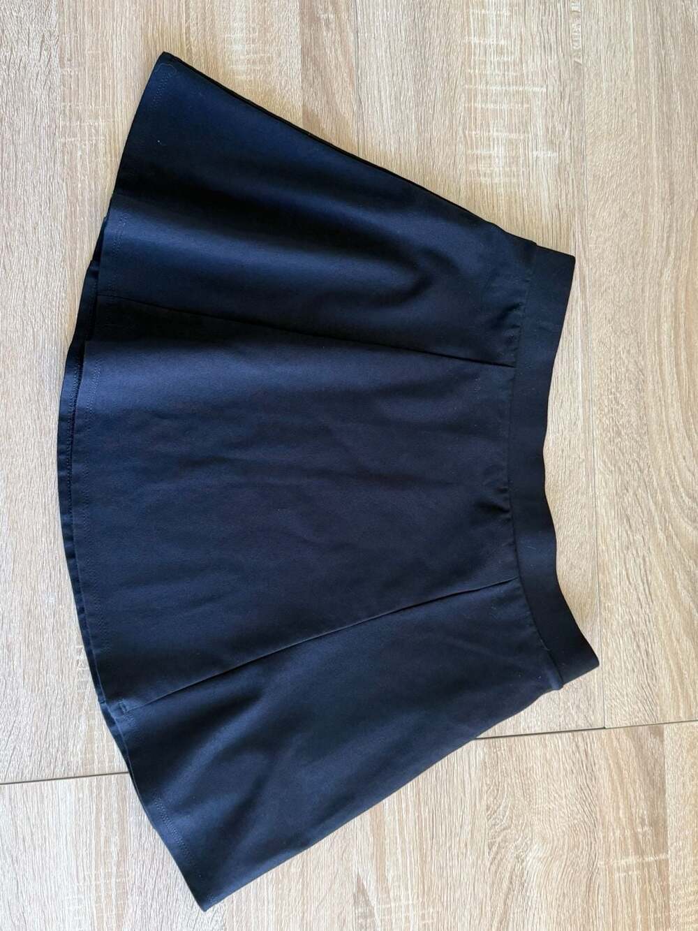 Forever 21 Black A-Line Knit Mini Skater Skirt
